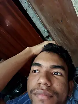 Snapshot of Reynold2608 chatting on January 5, 2026, 8:23 pm Reynold2608 online show from January 5, 2026, 8:23 pm