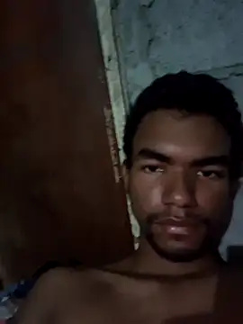 Snapshot of Reynold2608 chatting on January 18, 2026, 12:03 am Reynold2608 online show from January 18, 2026, 12:03 am