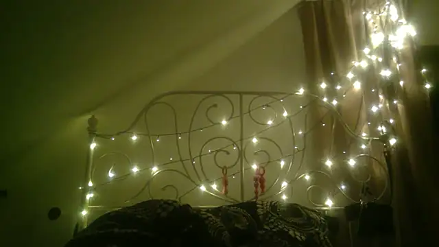 DevilsAngel13 online show from December 15, 2024, 4:29 am