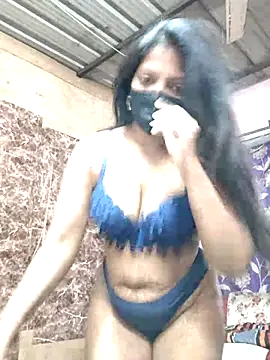 queensenorita online show from January 7, 2026, 8:28 am