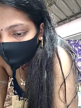 Snapshot of queensenorita chatting on February 3, 2026, 6:11 am queensenorita online show from February 3, 2026, 6:11 am