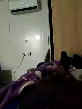 Snapshot of zenci58 chatting on January 4, 2025, 12:48 am zenci58 online show from January 4, 2025, 12:48 am