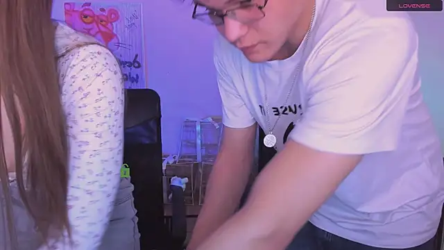 Snapshot of pure_radiance1 chatting on January 10, 2026, 10:17 am pure radiance1 online show from January 10, 2026, 10:17 am