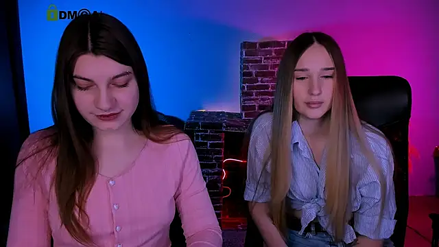 Snapshot of pure_radiance1 chatting on January 13, 2026, 10:53 am pure radiance1 online show from January 13, 2026, 10:53 am