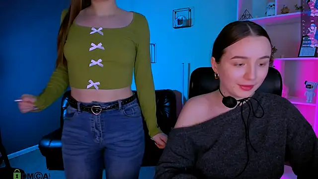 Snapshot of pure_radiance1 chatting on February 6, 2026, 9:56 am pure radiance1 online show from February 6, 2026, 9:56 am