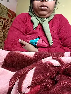 Snapshot of tinabhabhi chatting on January 12, 2026, 6:13 pm tinabhabhi online show from January 12, 2026, 6:13 pm