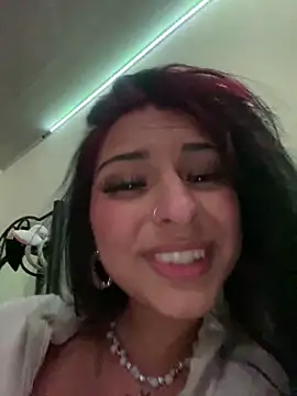 Hilary pinkk online show from January 30, 2025, 3:22 am