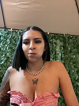 Hilary pinkk online show from January 13, 2026, 11:32 pm