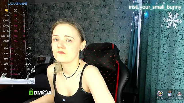 Your small bunny online show from December 18, 2025, 3:01 am