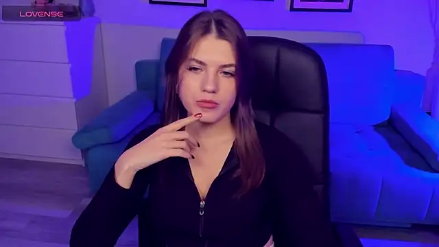 BellaSweetHeart online show from November 29, 2025, 6:55 pm