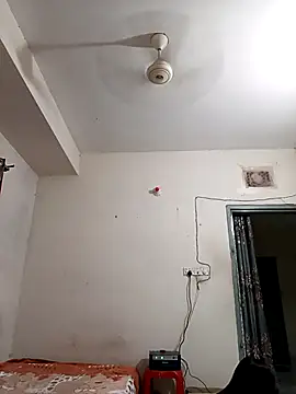 Snapshot of Tisha-01 chatting on September 12, 2025, 12:33 am Tisha-01 online show from September 12, 2025, 12:33 am