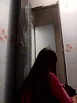 Snapshot of Tisha-01 chatting on October 18, 2025, 1:56 pm Tisha-01 online show from October 18, 2025, 1:56 pm