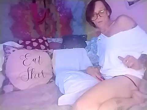 ivylee31 online show from March 24, 2026, 9:14 am