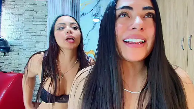 Snapshot of maribelsex303av chatting on December 1, 2025, 2:33 pm maribelsex303av online show from December 1, 2025, 2:33 pm