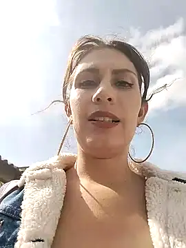 Snapshot of Alysson-- chatting on January 13, 2025, 7:21 pm Alysson-- online show from January 13, 2025, 7:21 pm