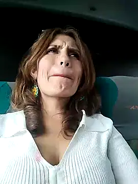 Snapshot of Alysson-- chatting on January 28, 2025, 4:19 pm Alysson-- online show from January 28, 2025, 4:19 pm