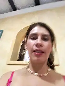 Snapshot of Alysson-- chatting on February 13, 2025, 4:17 pm Alysson-- online show from February 13, 2025, 4:17 pm