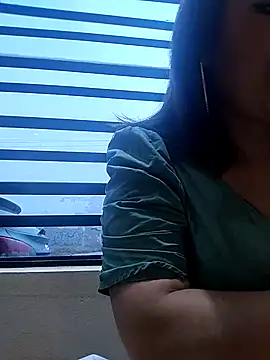 Snapshot of Alysson-- chatting on March 19, 2025, 12:23 pm Alysson-- online show from March 19, 2025, 12:23 pm