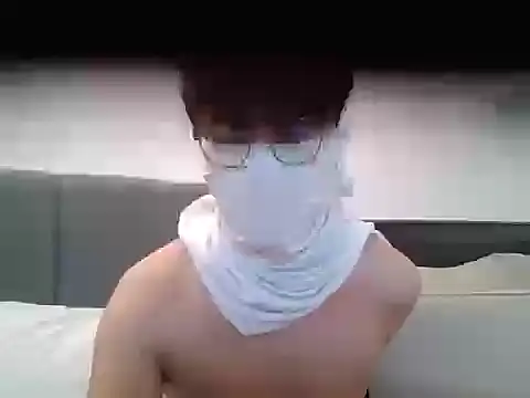 asianchineseboy online show from March 29, 2026, 3:50 am