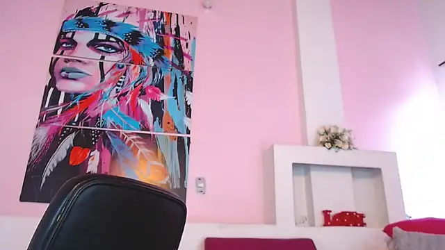 lunoxx  online show from February 14, 2025, 6:08 pm