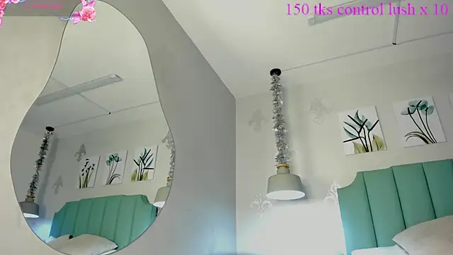 Snapshot of Khenta_Michells chatting on February 4, 2025, 12:55 pm Khenta Michells online show from February 4, 2025, 12:55 pm