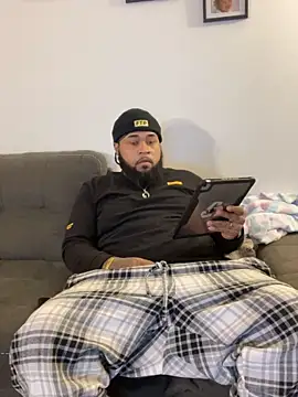 Snapshot of Pap1_Champo chatting on January 16, 2025, 6:46 am Pap1 Champo online show from January 16, 2025, 6:46 am