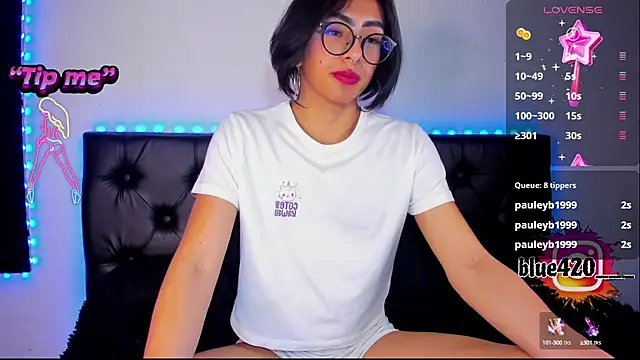 Skyler  blue4 online show from December 14, 2024, 11:34 pm