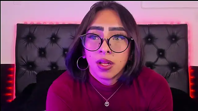 Skyler  blue4 online show from February 1, 2025, 1:23 am