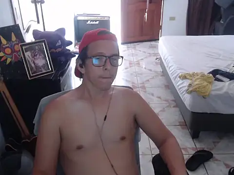 Snapshot of Pit_xxz chatting on December 2, 2025, 6:58 pm Pit xxz online show from December 2, 2025, 6:58 pm