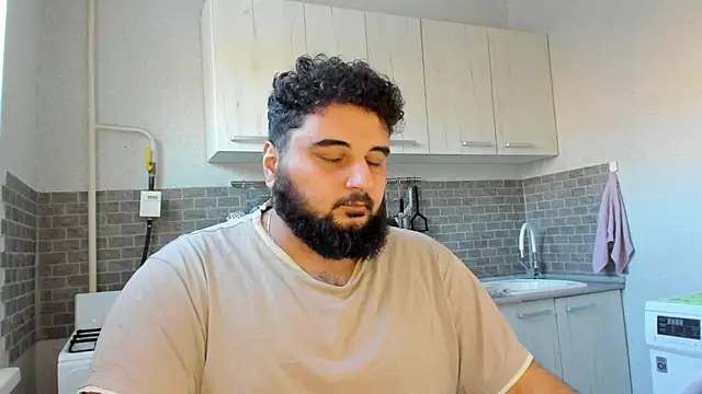 Snapshot of teddy_alan chatting on January 13, 2025, 8:05 am teddy alan online show from January 13, 2025, 8:05 am