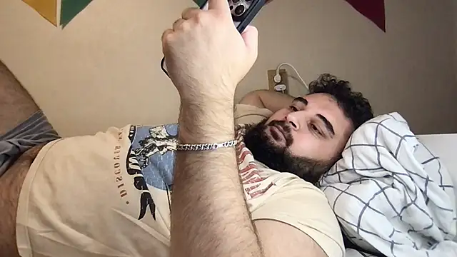 Snapshot of teddy_alan chatting on September 17, 2025, 2:19 pm teddy alan online show from September 17, 2025, 2:19 pm