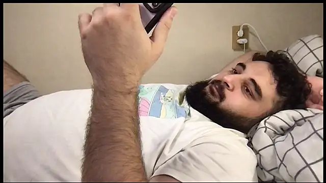 Snapshot of teddy_alan chatting on October 6, 2025, 4:54 am teddy alan online show from October 6, 2025, 4:54 am