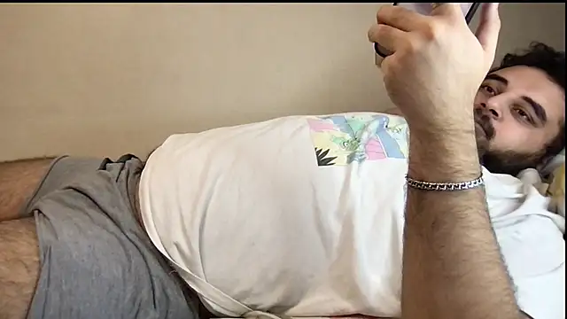 Snapshot of teddy_alan chatting on October 25, 2025, 10:01 am teddy alan online show from October 25, 2025, 10:01 am