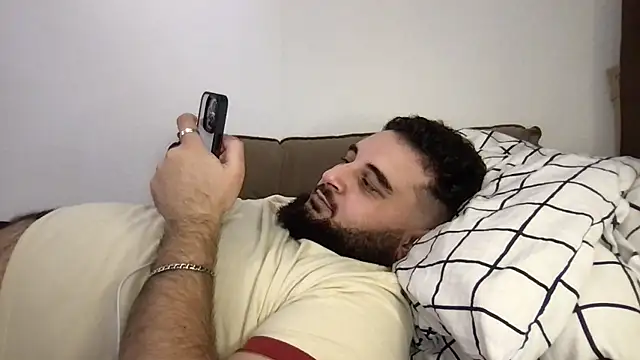 Snapshot of teddy_alan chatting on December 2, 2025, 7:09 pm teddy alan online show from December 2, 2025, 7:09 pm