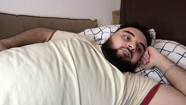 Snapshot of teddy_alan chatting on December 3, 2025, 5:00 pm teddy alan online show from December 3, 2025, 5:00 pm