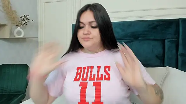 Snapshot of Charlotte_Mayer chatting on February 17, 2025, 11:23 am Charlotte Mayer online show from February 17, 2025, 11:23 am