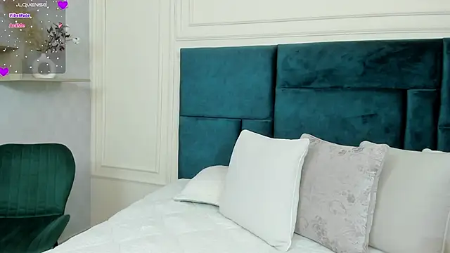 Snapshot of Charlotte_Mayer chatting on February 22, 2025, 11:24 am Charlotte Mayer online show from February 22, 2025, 11:24 am