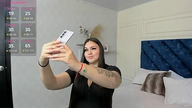 Snapshot of Charlotte_Mayer chatting on December 5, 2025, 11:30 am Charlotte Mayer online show from December 5, 2025, 11:30 am