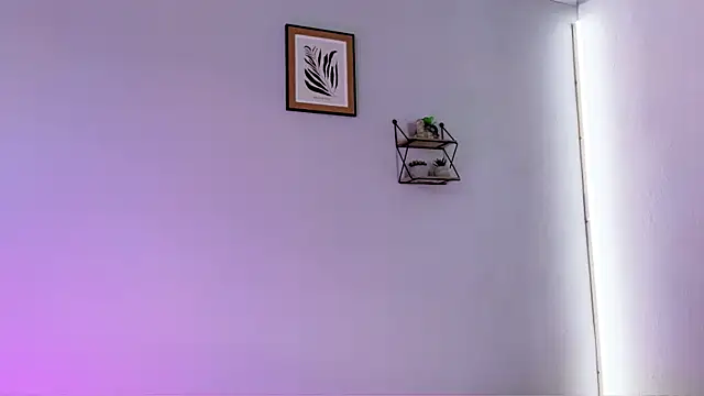 hot69temptation  online show from January 16, 2025, 3:24 pm