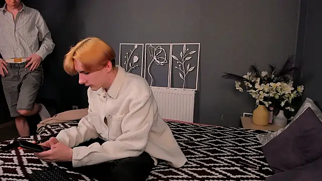 Snapshot of AndrewwCarter2 chatting on February 7, 2026, 7:17 pm AndrewwCarter2 online show from February 7, 2026, 7:17 pm