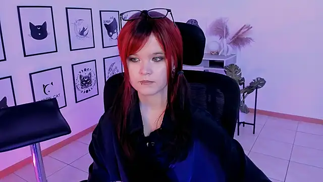 Snapshot of Elainebeness chatting on January 8, 2025, 1:42 am Elainebeness online show from January 8, 2025, 1:42 am