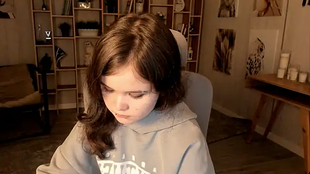 Snapshot of Elainebeness chatting on September 21, 2025, 10:11 pm Elainebeness online show from September 21, 2025, 10:11 pm