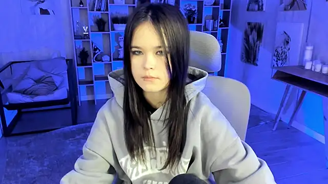 Elainebeness online show from October 21, 2025, 7:25 pm