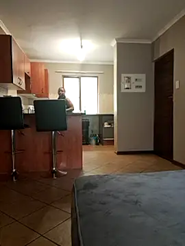 thicktash online show from February 20, 2025, 12:04 pm