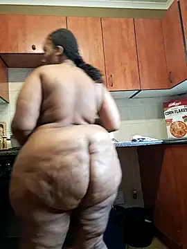 thicktash online show from February 27, 2025, 2:32 pm