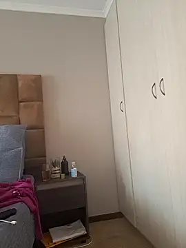 thicktash online show from October 12, 2025, 1:43 pm