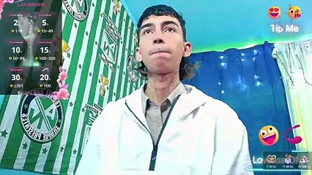 ttimy x boy online show from December 15, 2025, 2:43 pm