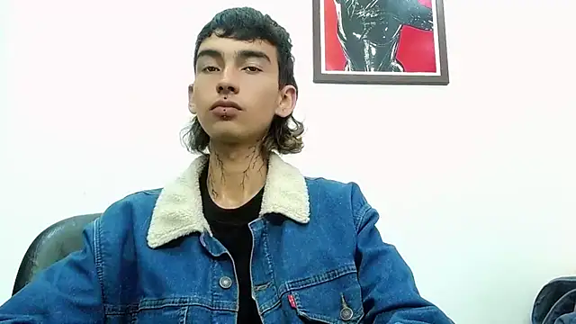 Snapshot of ttimy_x_boy chatting on January 7, 2026, 10:56 pm ttimy x boy online show from January 7, 2026, 10:56 pm