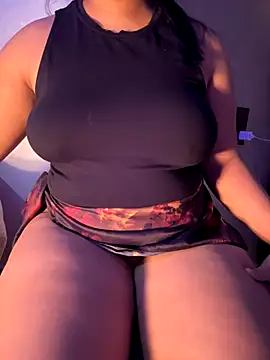 GLamouur online show from December 6, 2024, 5:33 pm