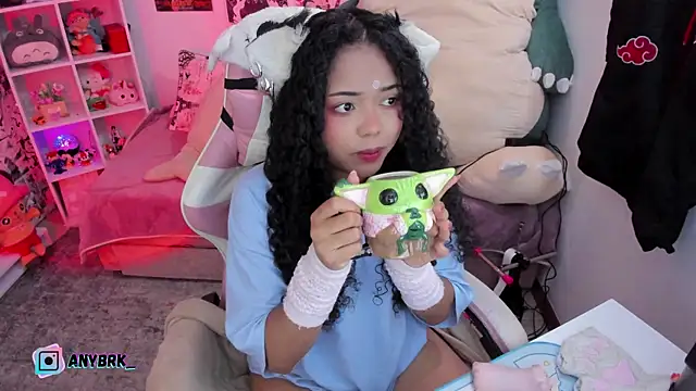 Snapshot of anyburkee chatting on October 22, 2025, 12:11 am anyburkee online show from October 22, 2025, 12:11 am